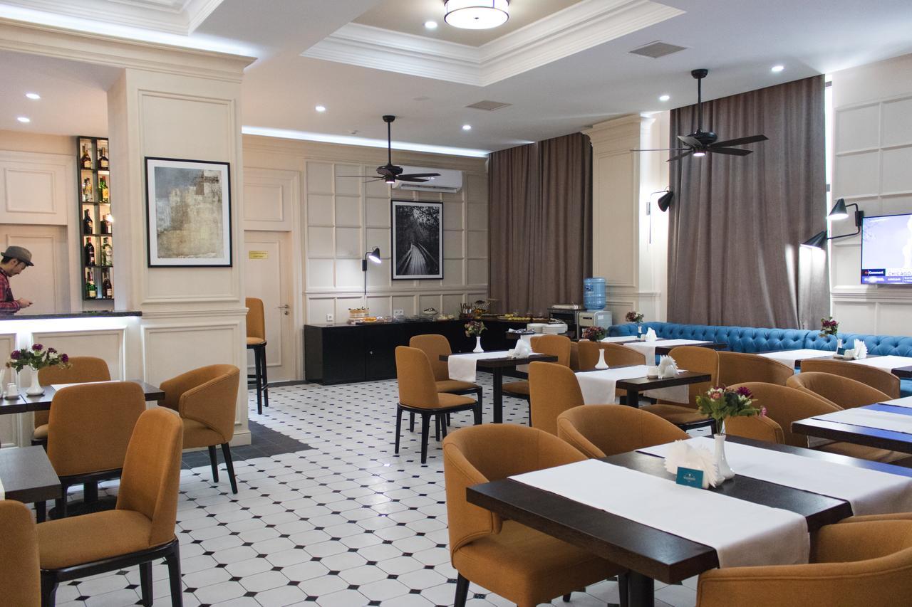 Madison Ave Hotel Bisjkek Eksteriør bilde